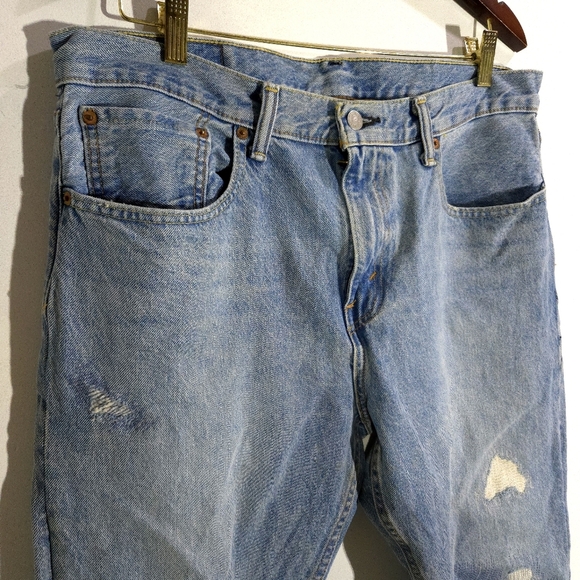 Levis | 512 Men's Light Blue Distressed Jeans - Picture 2 of 10